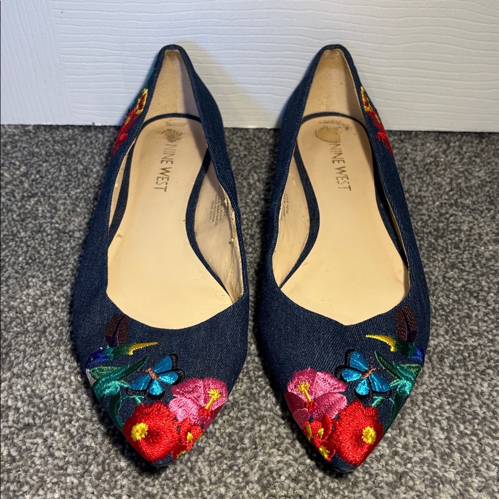 Nine West Navy Embroidered Pointed-Toe Flats size 6M - Picture 5 of 13